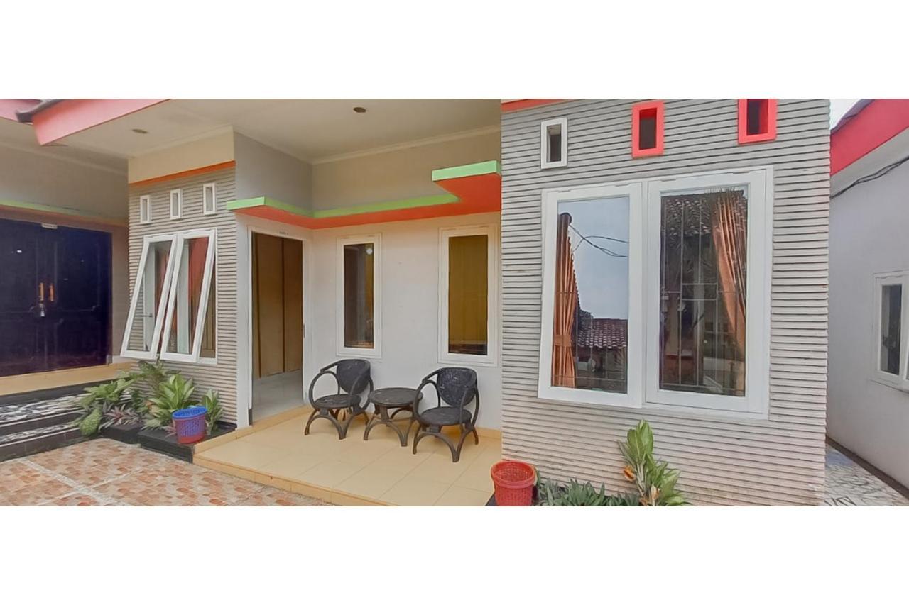 Hotel Sri Indrawati Puncak Mitra Reddoorz Bogor Exterior foto